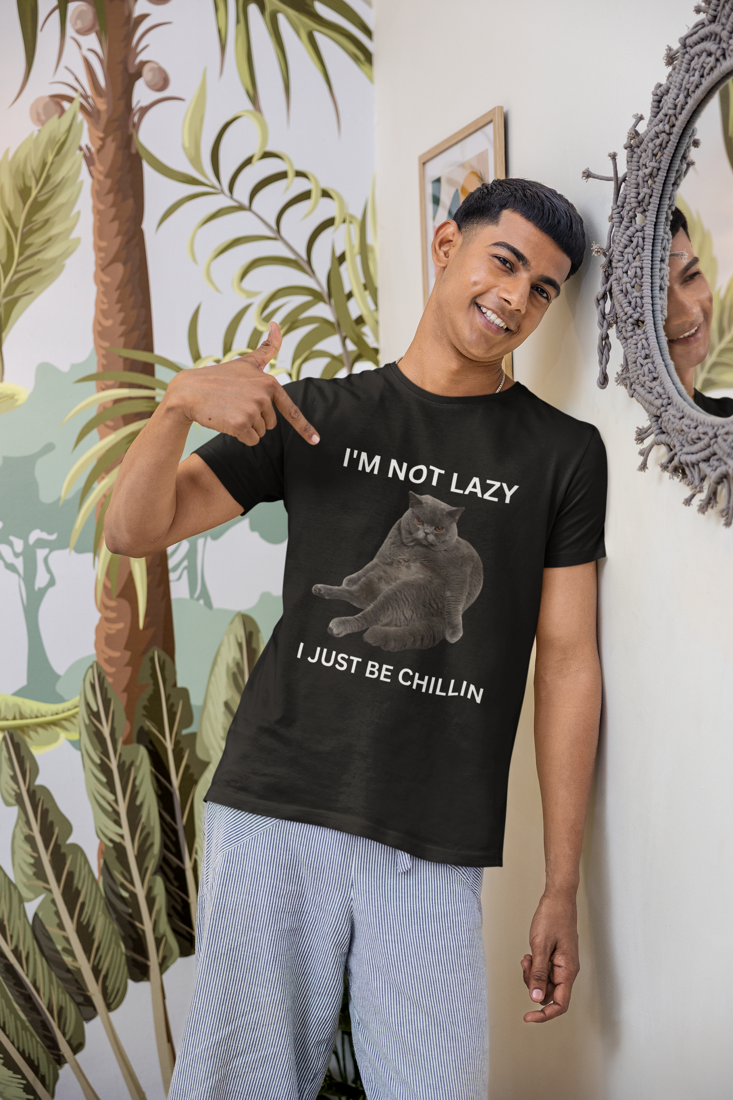Funny Lazy Cat T-Shirt for Men & Women – “I’m Not Lazy I Just Be Chillin” Tee, Grumpy Cat Graphic Shirt, Chonky Cat Meme Gift